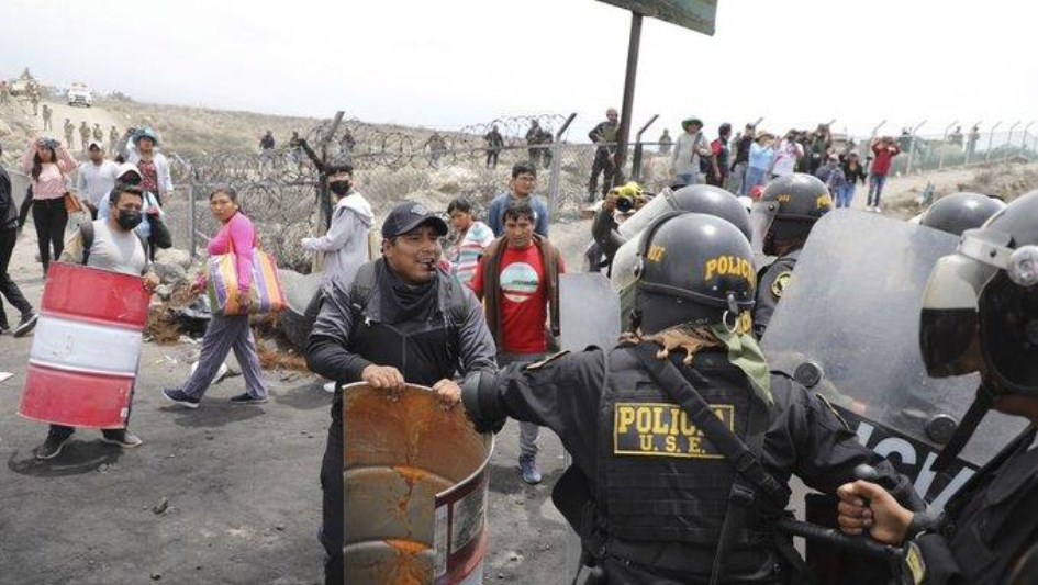 Más de 50 puntos de Perú permanecen bloqueados en las protestas contra el Gobierno