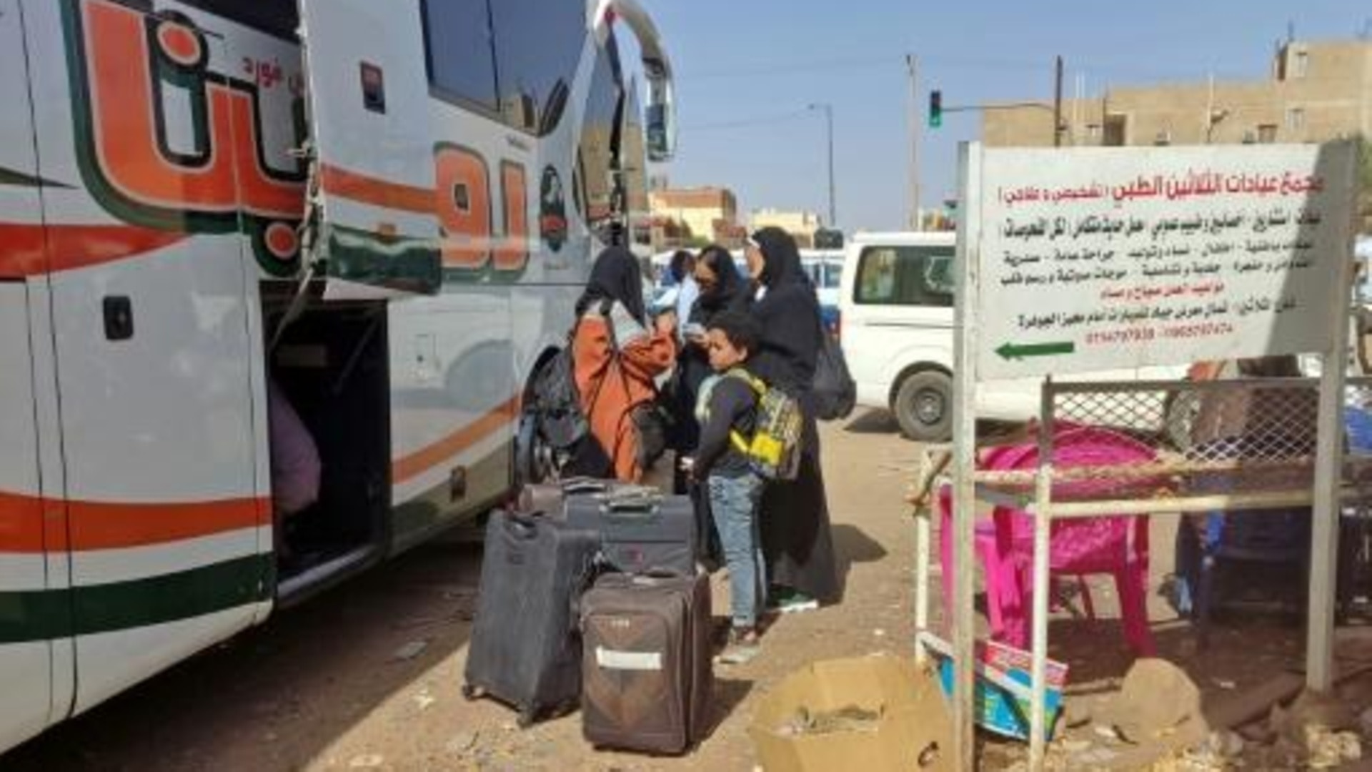 Los combates en Sudán dejaron más de 700.000 desplazados en tres semanas, según la ONU