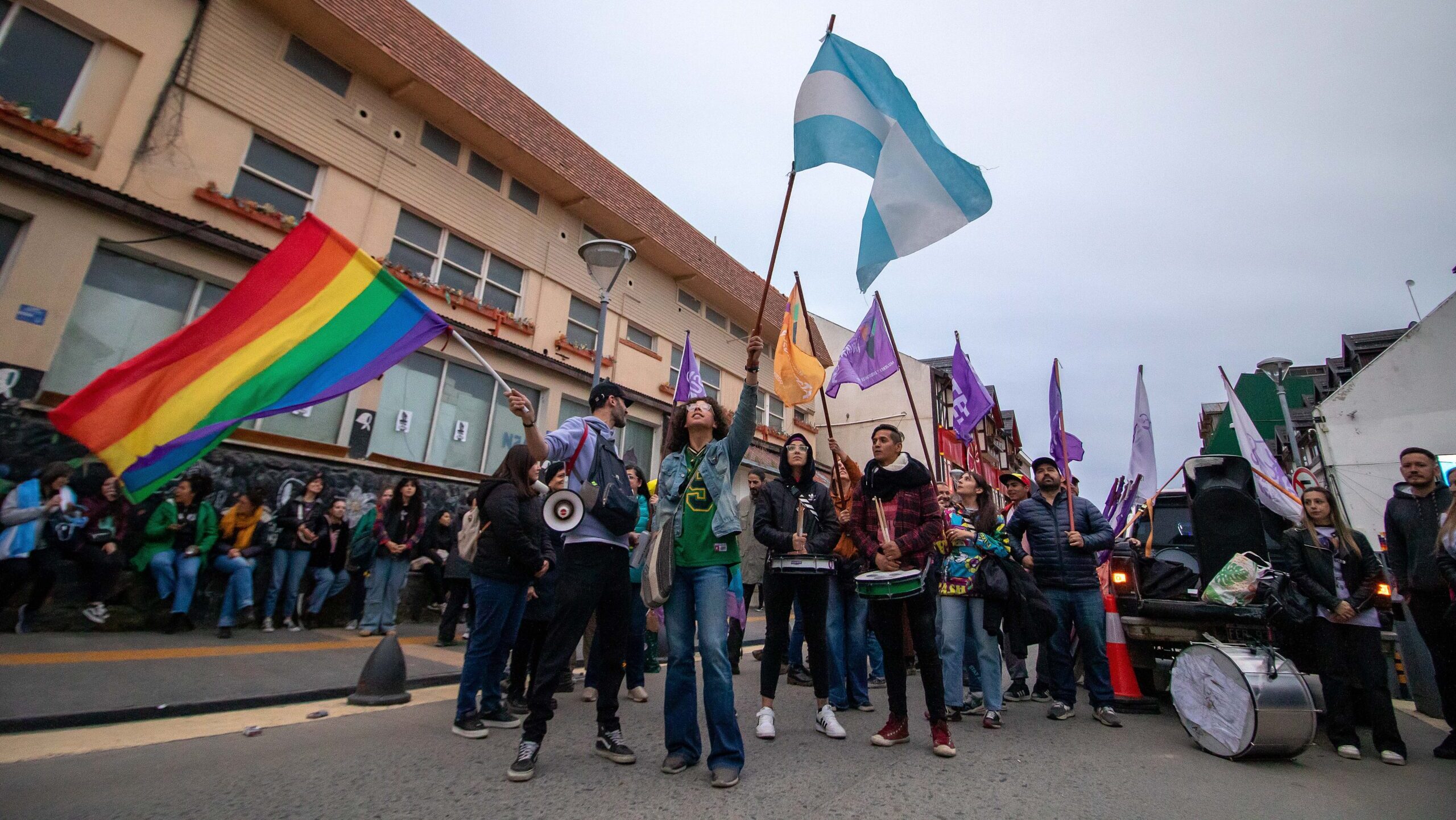 Segundo día de protestas en Tierra del Fuego contra el DNU de Milei