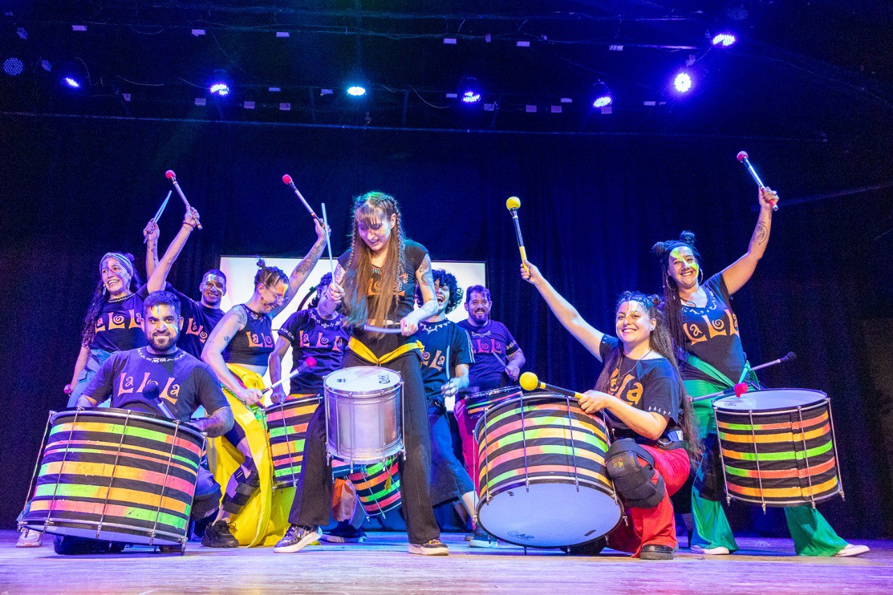 A SALA LLENA, LA CASA DE LA CULTURA VIVIÓ “UNA NOCHE DE CARNAVAL”